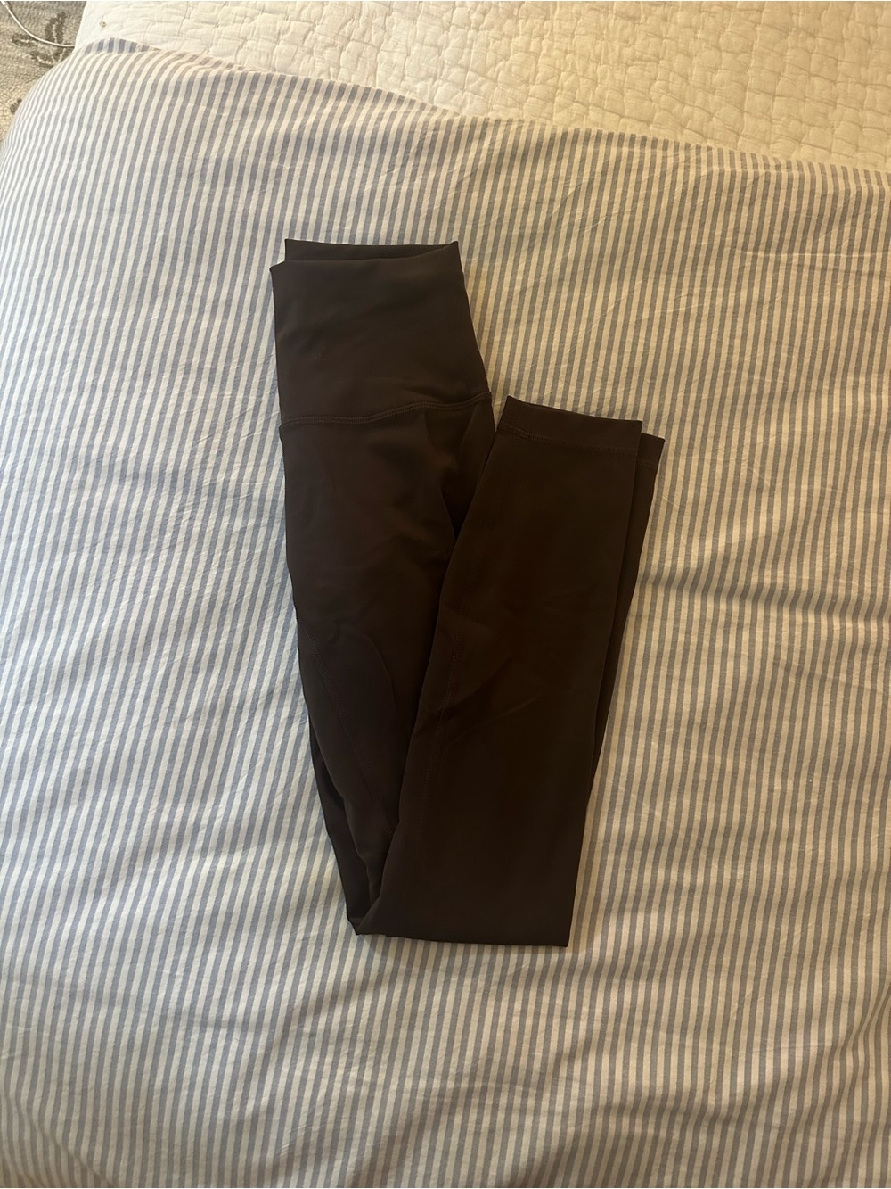 Lululemon wunder train high rise tight 25" - Picture 5 of 6